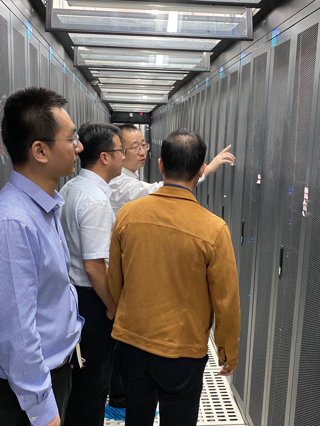 ����ϣ������������֯��չ��ǰ��������