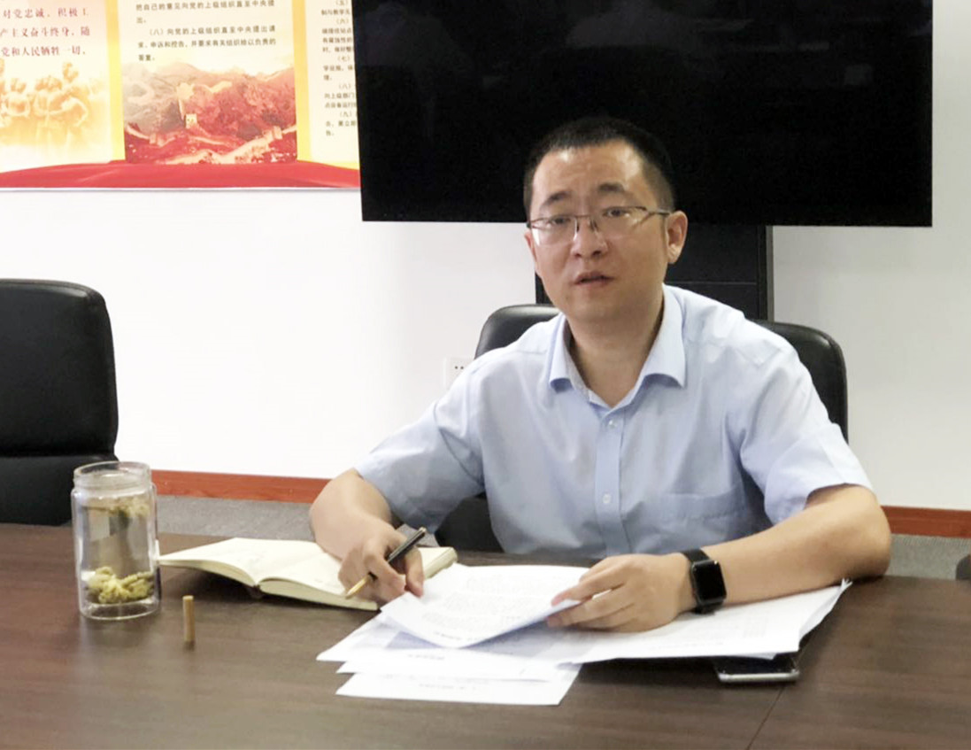 ����ϣ���������ƿ�չ��һ��һ�Ρ���ɫ�����˶�